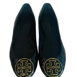 Tory Burch Women’s Quinn Black Quilted Patent Leather Flat Size US 6